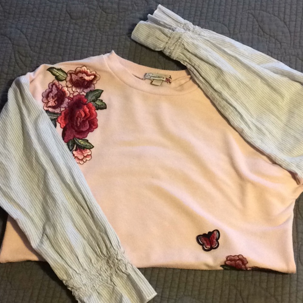 🌸 cute FLORAL TOP🌸